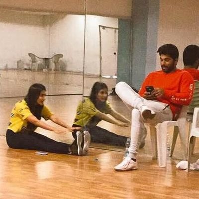 tejaa___'s profile picture. ADHD @Tejaa_2 offline