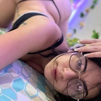 Mia0001133738's profile picture. je vide qui que ce soit 🥵🥰