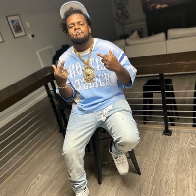 Mar38124076's profile picture. YB the goat Go Ducks SCOO 🦆 #TogtherBigBlue Justin Herbert is Baby Goat Tank #GTD love boxing Patrick Mahomes enthusiast #LLKJ5🦆