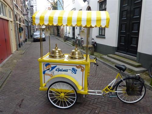 Bij mooi weer zijn wij in de Zwolse binnenstad te vinden om u te verwennen met het bekroonde ijs van de ambachtelijke ijsbereider Gelati Granucci!