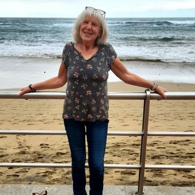 KratzmannBirgit's profile picture. CHELSEA Fan🥰 football lover ⚽ #UpTheChels 👊💙 #KTBFFH 
Bundesliga➡ FC Bayern 
music fan 🎶🎸