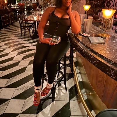 livinenglammour's profile picture. Had this bad chick Uptown she was (WHOA)!