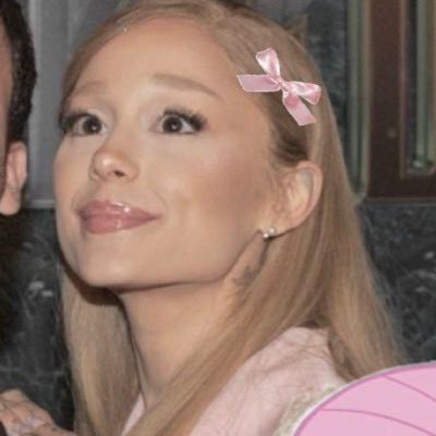 byleleeee's profile picture. salchipapas, ariana grande y doja cat