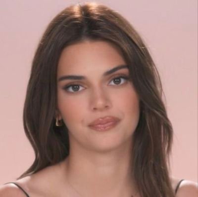 elesemilio's profile picture. ✨️🌙🪐🐍