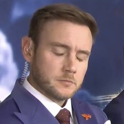 manneedsahug's profile picture. dhoni than poolee