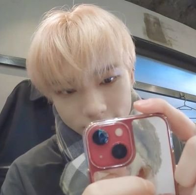 leeminikim's profile picture. ⠀⠀⠀⠀⠀⠀    ⠀ ୨୧  
  이민호 | 𝐩𝐫𝐞𝐭𝐭𝐲 𝐠𝐢𝐫𝐥𝐬 𝐥𝐢𝐤𝐞 𝐩𝐫𝐞𝐭𝐭𝐲  𝐛𝐨𝐲𝐬 𝐥𝐢𝐤𝐞 𝐦𝐞. .
 .🥟
김승민 / 황현진