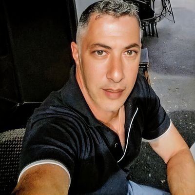 Philippe162132's profile picture. Ancien Sous Officier Instructeur 
a  la  (BSPP) 🚒. militaire aux 17 RGP🪖.🇨🇵🎗️🇮🇪. pratique l'humour. les débats. intrépide. têtu. fonceur.