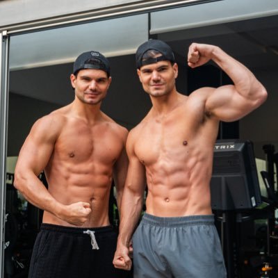 castillotwins's profile picture. Evolucionando 😎🤝💪🏼 . Entrenemos juntos!