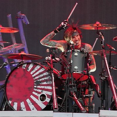 mark1076155's profile picture. All my views are based on my own opinion Don’t like it then leave.Rangers fan no one likes us we don’t care🇬🇧🏴󠁧󠁢󠁳󠁣󠁴󠁿✝️🤟🏼🥁