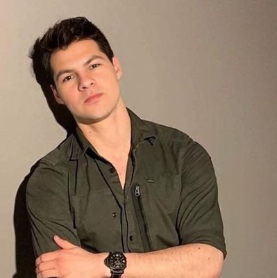 cleytinho_88's profile picture. a música nos faz voar além dos pensamentos e sonhos tudo é real com Deus acredite louve o senhor.  😎🎸🎧