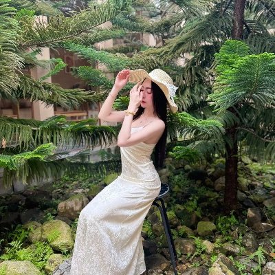 amrchivef's profile picture. หาค่าขนมค่ะสอบถามงาน
รายละเอียดเพิ่มเติมได้ที่🆔nanzis