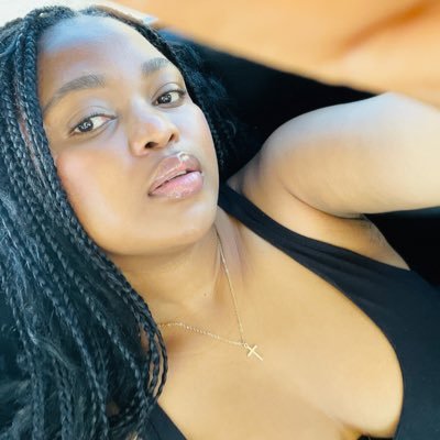 thatgirl_creamy's profile picture. Sgelekeqe es'focused. Who more groovy than me? Manchester United 🔴 Solomon 4:7🪷