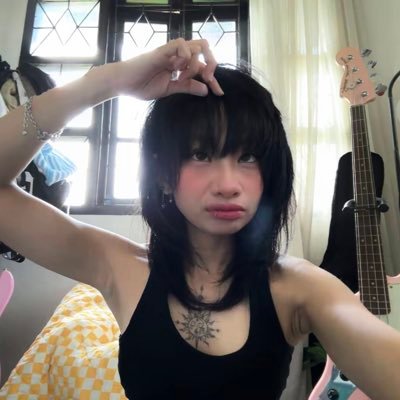 dewisutrisno_'s profile picture. Terlahir keren, lucu, dan menggemaskan