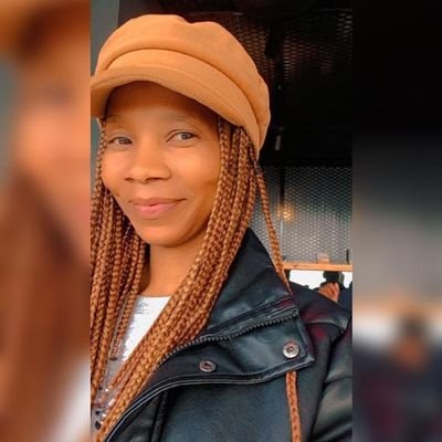 SiyayaBuhle's profile picture. 