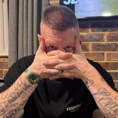 riva104's profile picture. 