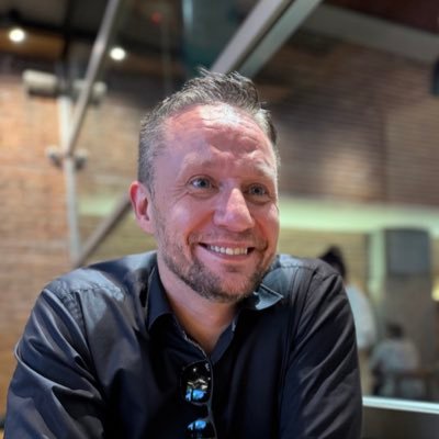 es_charlatan's profile picture. 🇪🇸🇳🇱🇪🇨 - Onubense en Quito - Aquí se les atiza a todos!