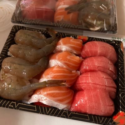 luna5aymaybe's profile picture. 다음: lunasaymayb2 근육통통통통