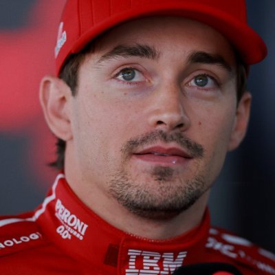 plaxrze's profile picture. 𝙗𝙖𝙩𝙨-𝙩𝙤𝙞, 𝙥𝙚𝙩𝙞𝙩 𝙡𝙞𝙤𝙣: artist • ukraine .ᐟ • @marydocharlito ♡ • lestappen, with love •