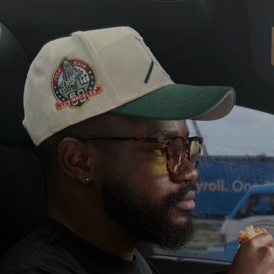 weylar_'s profile picture. Currently researching genetical difference between iOS & Android. Prolific film watcher and new things try-er.