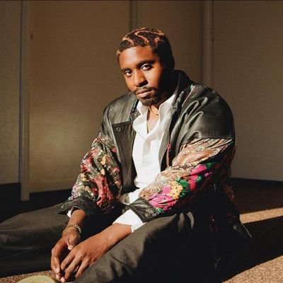 CureForParanoia's profile picture. Future rap from Dallas, TX /
Project25: a new verse a day in 2025
/
booking: gavin@atthehelmpresents.com