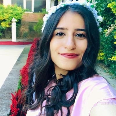 yasemenslmnn's profile picture. Her zaman mutluluk vermeyecek bir hesap. Ama her zaman mutluluk katmak için yaşayacak bir insan 🤍/ öğretmen 🤍