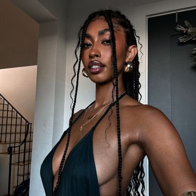 preci0usst0nes's profile picture. 