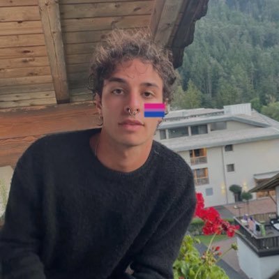 vhacker77's profile picture. i love you baby, but not today.