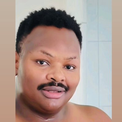 Unathi_diary's profile picture. Romanticize your life🤍 || PSALM 46:5 ||📍🇳🇦 || GOD GOT ME :) ||