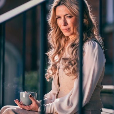 prxntissology's profile picture. “𝐘𝐨𝐮 𝐜𝐚𝐧’𝐭 𝐛𝐞 𝐛𝐫𝐚𝐯𝐞 𝐮𝐧𝐥𝐞𝐬𝐬 𝐲𝐨𝐮 𝐰𝐞𝐫𝐞 𝐚𝐟𝐫𝐚𝐢𝐝 𝐟𝐢𝐫𝐬𝐭” - Caterina🤍 • english lit bachelor student ‘27 🎓 | Mika’s mine ❤️‍🔥