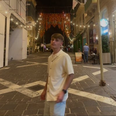 ronnityy's profile picture. 19 @Chelseafc