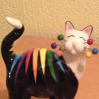 It_is_Iseult's profile picture. 20-🇮🇪- lesbian emo-