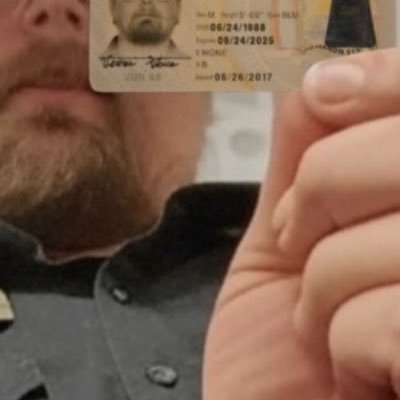 kevMc207's profile picture. make the world a better place with nice feets❤🇱🇷