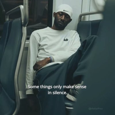 presidentpostin's profile picture. Outsider🦍, CR7🐐, man united🤡. i live for deep words and some playful ones 🌱