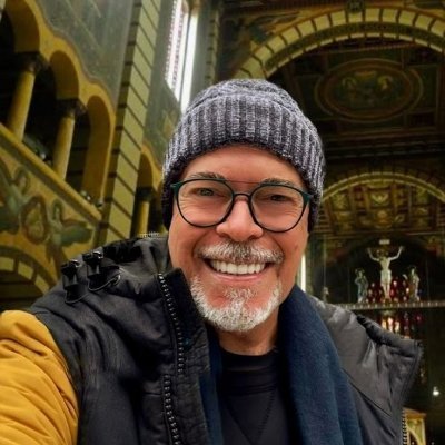 robert_mason7's profile picture. 🌍 Striving every day to make the world a better place, through words, actions, and  heart.