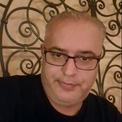 franjoninic's profile picture. Bosanski franjevac, teolog, priučeni komentator društvene zbilje u BiH. Stavovi uvijek osobni, nekonvencionalni i nikad protiv. Humanist u pokušaju.