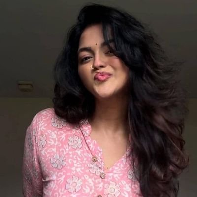 LOLandLips's profile picture. Sarcasm with pink bows & a pinch of petty - that’s my LolandLip vibe 🎀