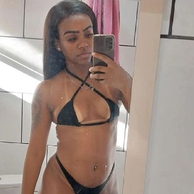 EEster7_'s profile picture. 