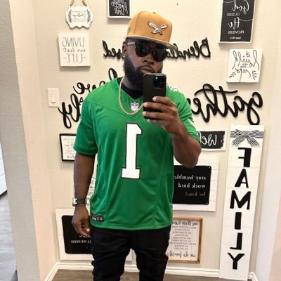OVO_RIK's profile picture. Eagles shit‼️ That’s it, that’s all #Eagles #FlyEaglesFly 💪🏾🦅🔥 #Hookem 🤘🏾#Lakeshow