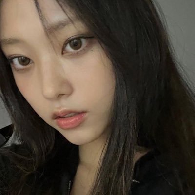 rosierubyjeans's profile picture. bp, njz (never die), ariana grande, pinkpantheress, & the weeknd