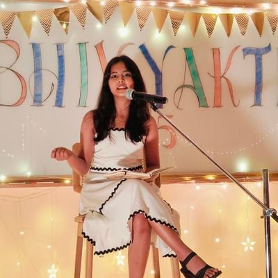 arpiitah's profile picture. just a simple hooman in existence.