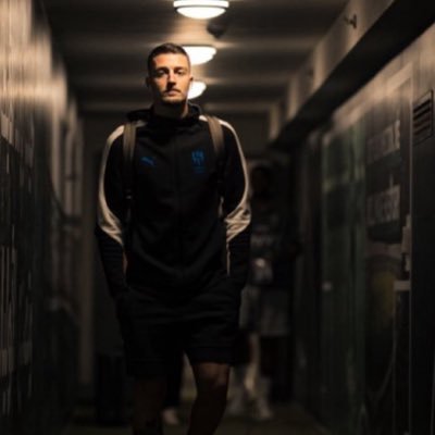 _azz97's profile picture. Sometimes you need to add some madness to your life to change the boring daily pattern. ✨ @Alhilal_FC 70#🏆