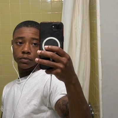 soulofsiah's profile picture. 🏳️‍⚧️,25, libra | clt 📍