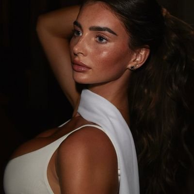 BodyOfAnAmazon's profile picture. Author. Curator. I want to obtain all that lies under heaven (RP) (Parody)