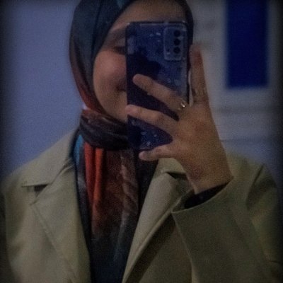 _Raawanm's profile picture. لا بأس بقليل من العشوائيّة.