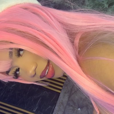 shadaramaria's profile picture. 