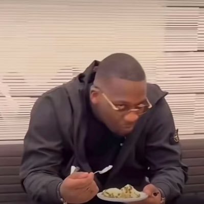 Mxtheo_grt's profile picture. 𝐏𝐚 𝐛𝐢𝐳𝐰𝐞𝐧 𝐛𝐢𝐨 | @ManCity