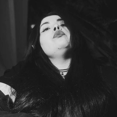 Timy_LoL's profile picture. ✧𝔊𝔯𝔞𝔫𝔡𝔐𝔞𝔰𝔱𝔢𝔯 𝔖𝔲𝔭𝔭𝔬𝔯𝔱 ✧  
✶
☽ 𝔅𝔞𝔯𝔡 𝔏𝔬𝔳𝔢𝔯 ☾
✶
♱ “𝔏𝔬𝔳𝔢 𝔦𝔰 𝔱𝔥𝔢 𝔰𝔬𝔫𝔤 𝔣𝔞𝔱𝔢 𝔠𝔬𝔲𝔩𝔡 𝔫𝔬𝔱 𝔰𝔦𝔩𝔢𝔫𝔠𝔢” ♱