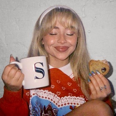 colaemalibu's profile picture. livros, harry styles e reality shows