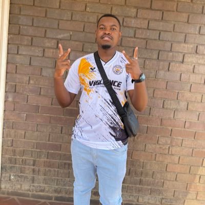 Uncle_Stuart2's profile picture. Gafa Defense Forces ///Business Administrator 🎓//Outspoken member of the community ☄️// #MUFC Fan❤️///Christian 🙏///