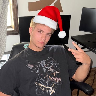 Cam_BNF's profile picture. Content Leader @7kclique {Most recent video pinned} | Email: camcubez@gmail.com